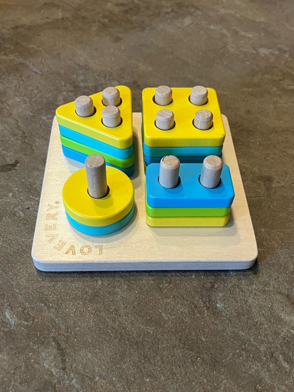LOVEVERY Sort and Stack Peg Puzzle